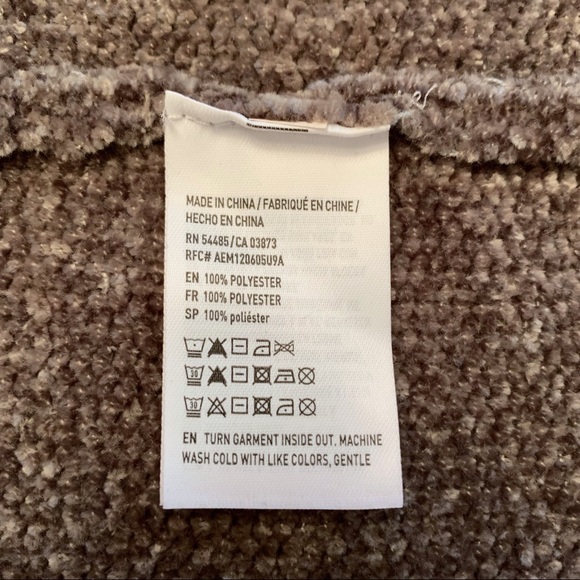 FINAL PRICE American Eagle Outfitters grey loose fit fleecy sweater size Small - Picture 8 of 9